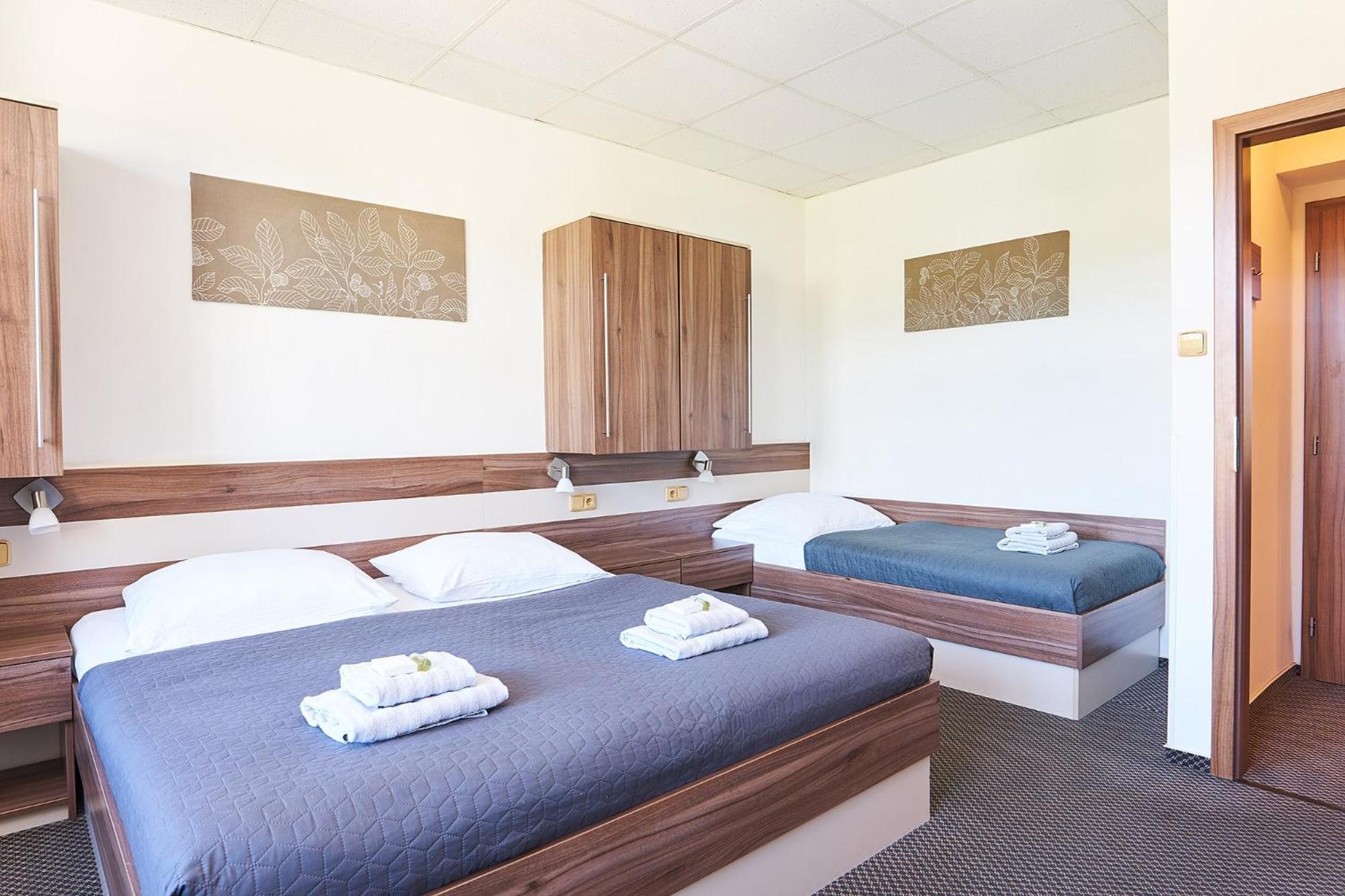 Wellness Hotel Kocanda Decin Exterior photo