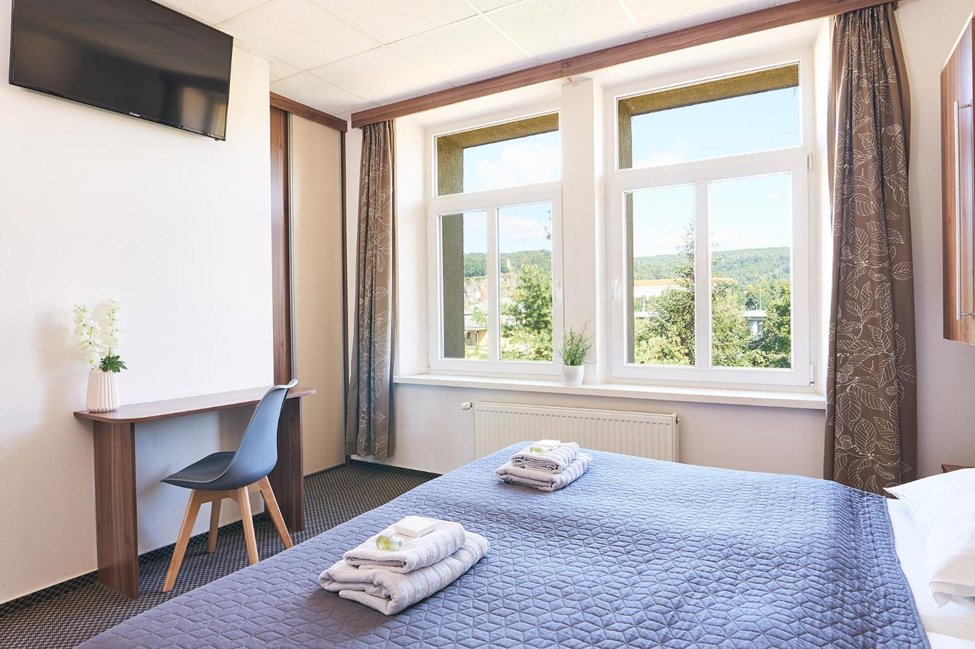 Wellness Hotel Kocanda Decin Exterior photo