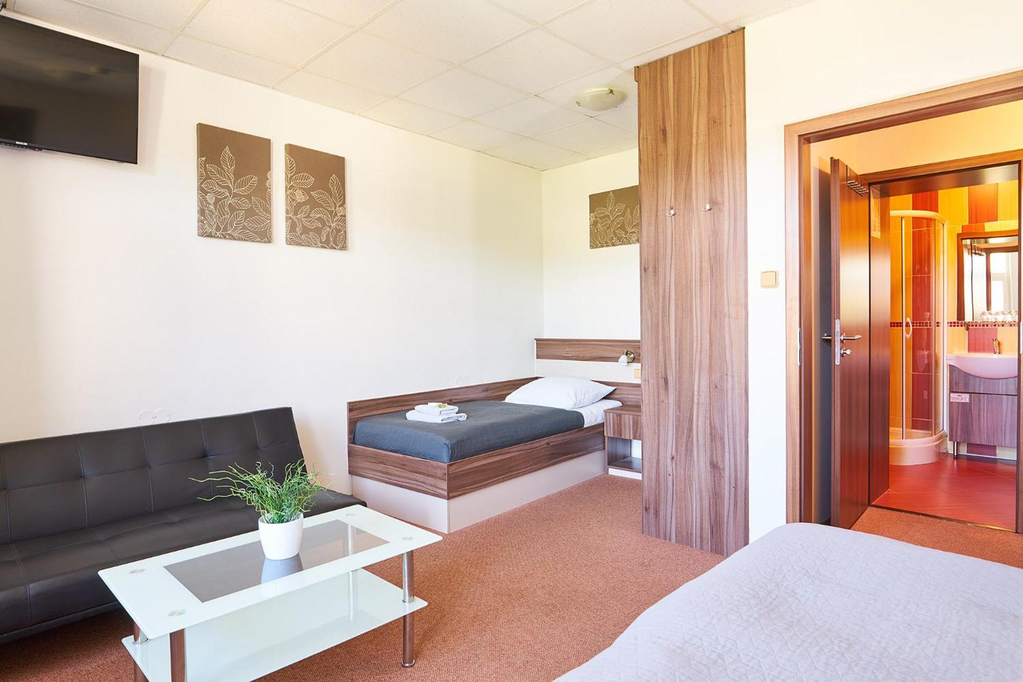 Wellness Hotel Kocanda Decin Exterior photo