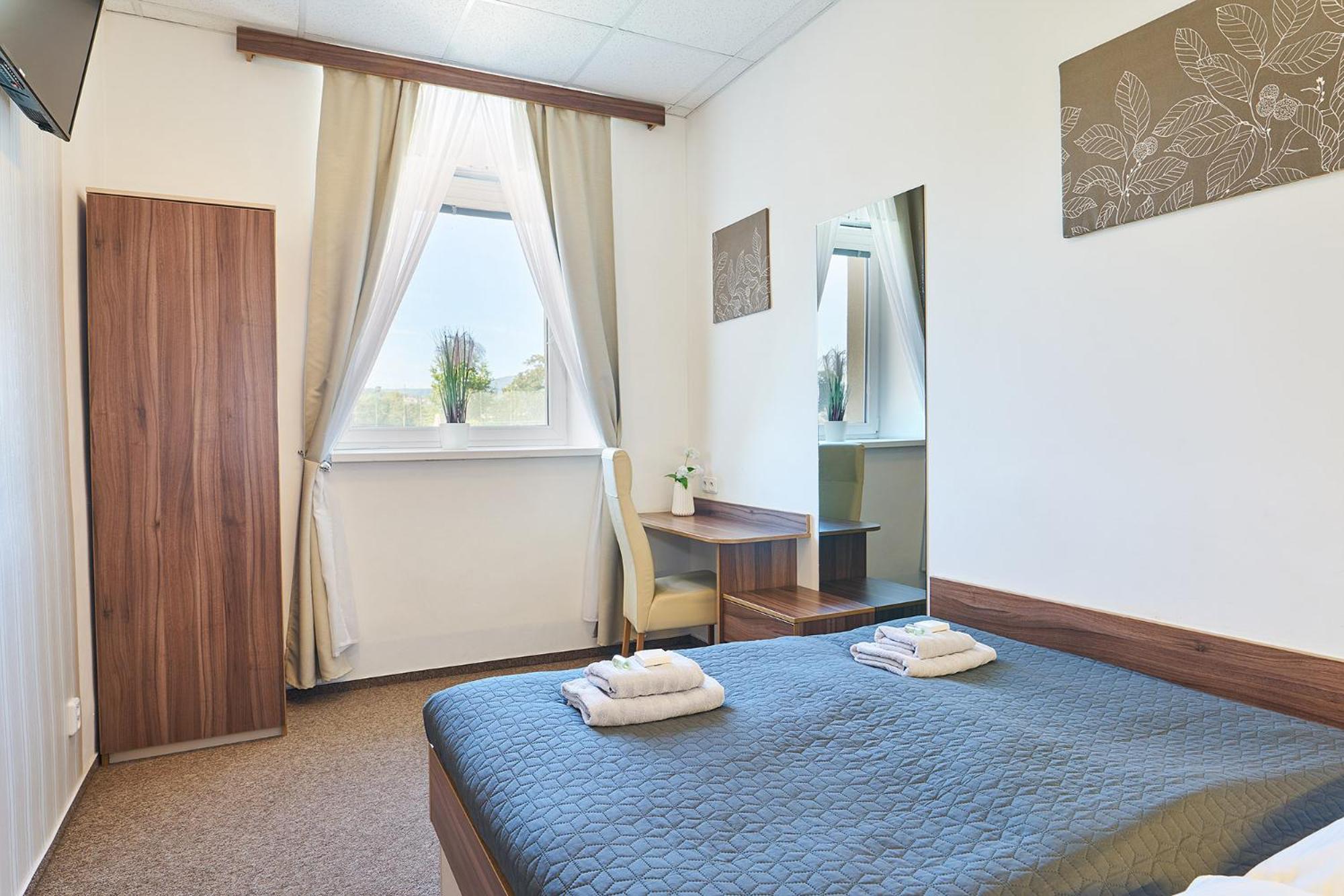 Wellness Hotel Kocanda Decin Exterior photo