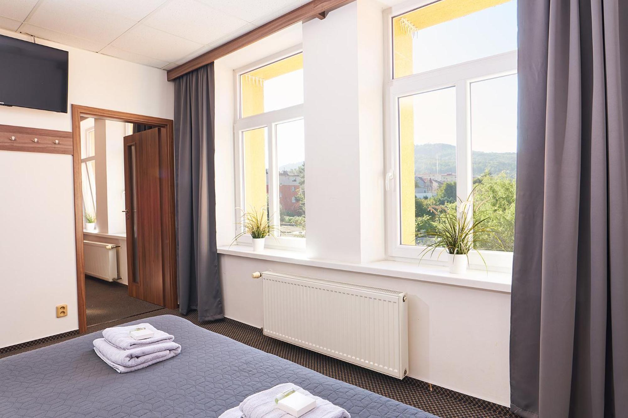 Wellness Hotel Kocanda Decin Exterior photo